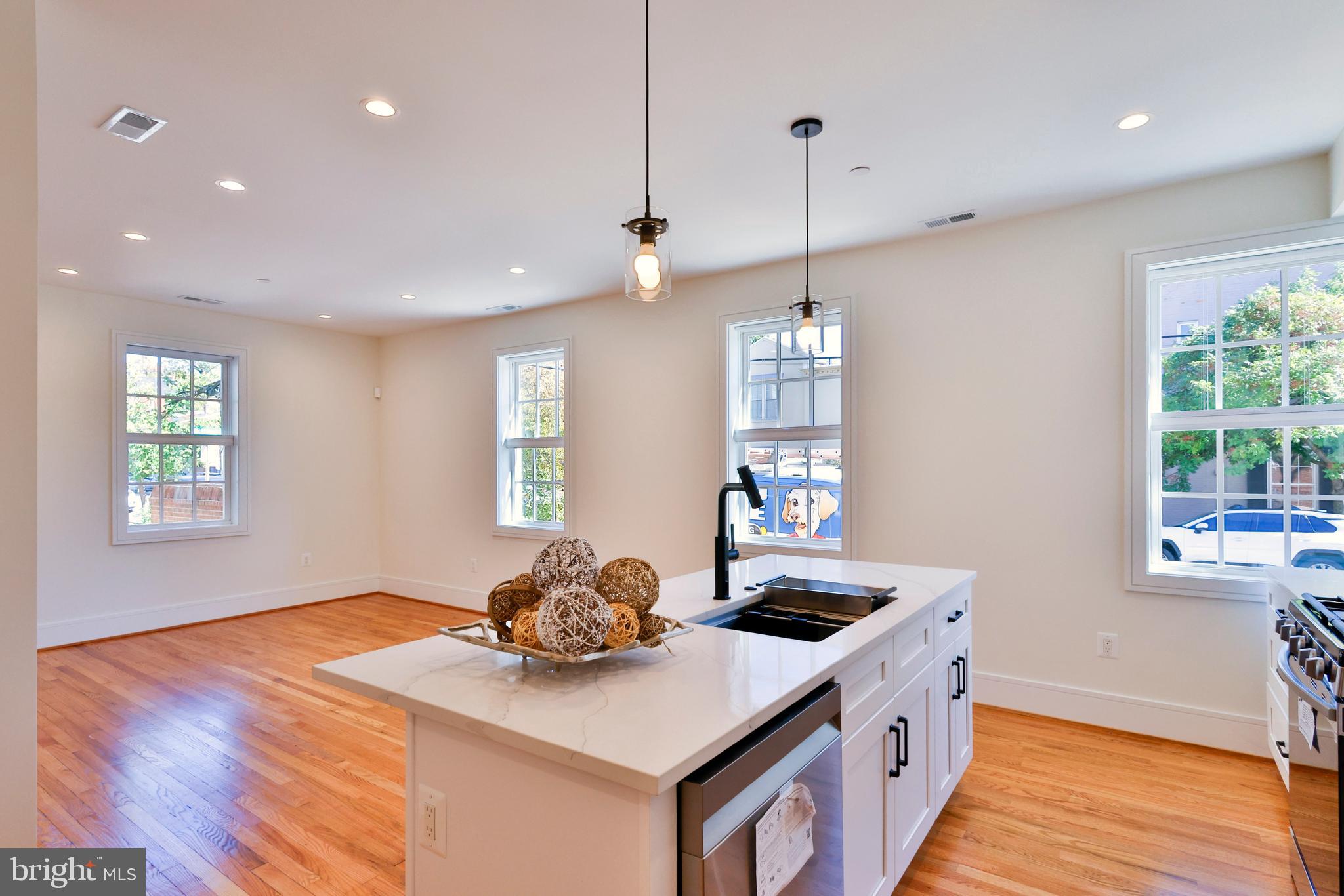 OLD TOWN - Residential Lease