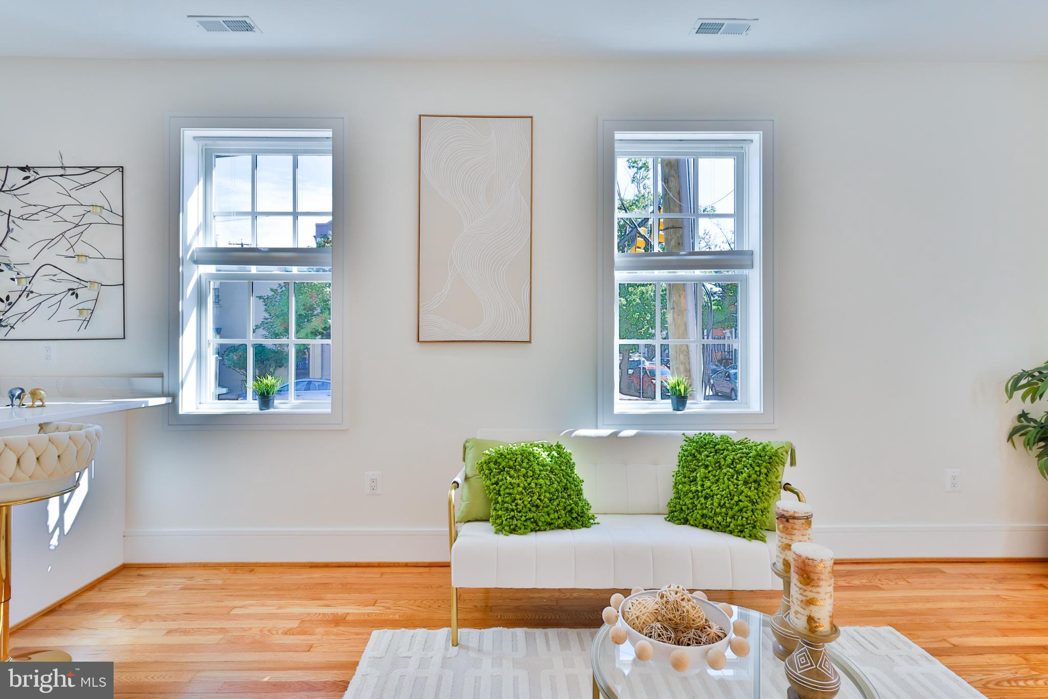 OLD TOWN - Residential Lease