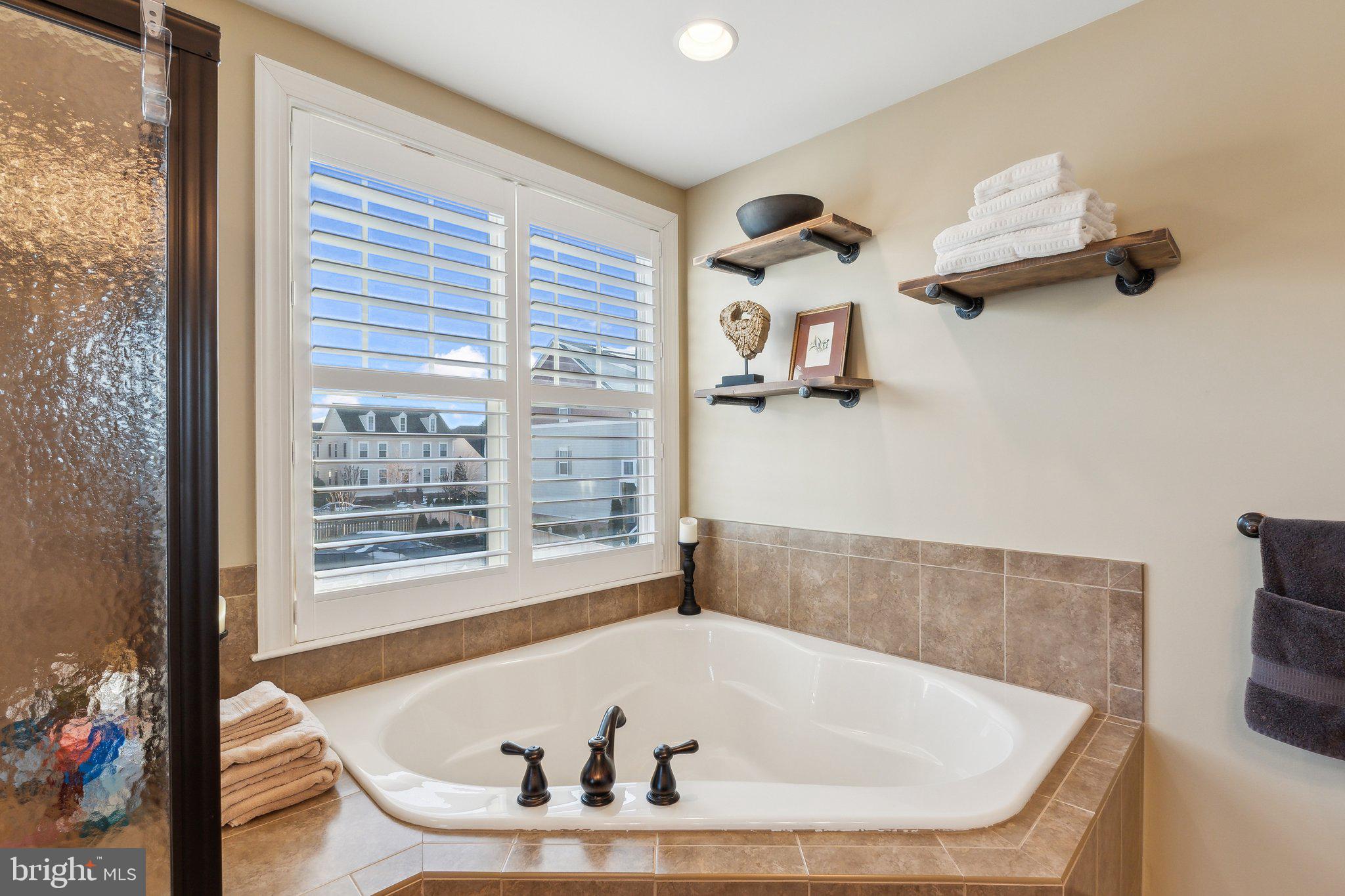 GIBSONS GRANT - Residential