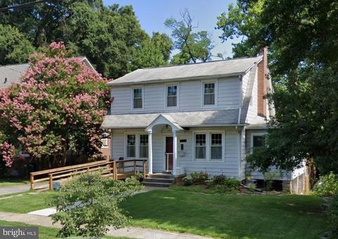 4302 SHERIDAN STREET HYATTSVILLE MD 20782