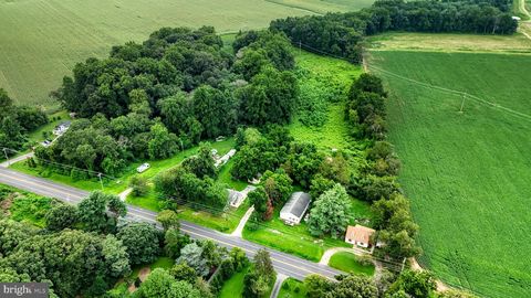1353 WYOMING MILL ROAD DOVER DE 19904