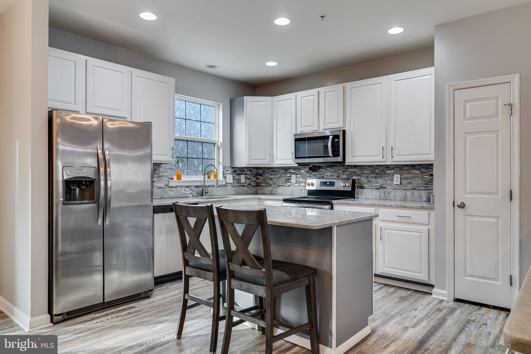 SAN FRANCISCO BY THE BAY - Residential