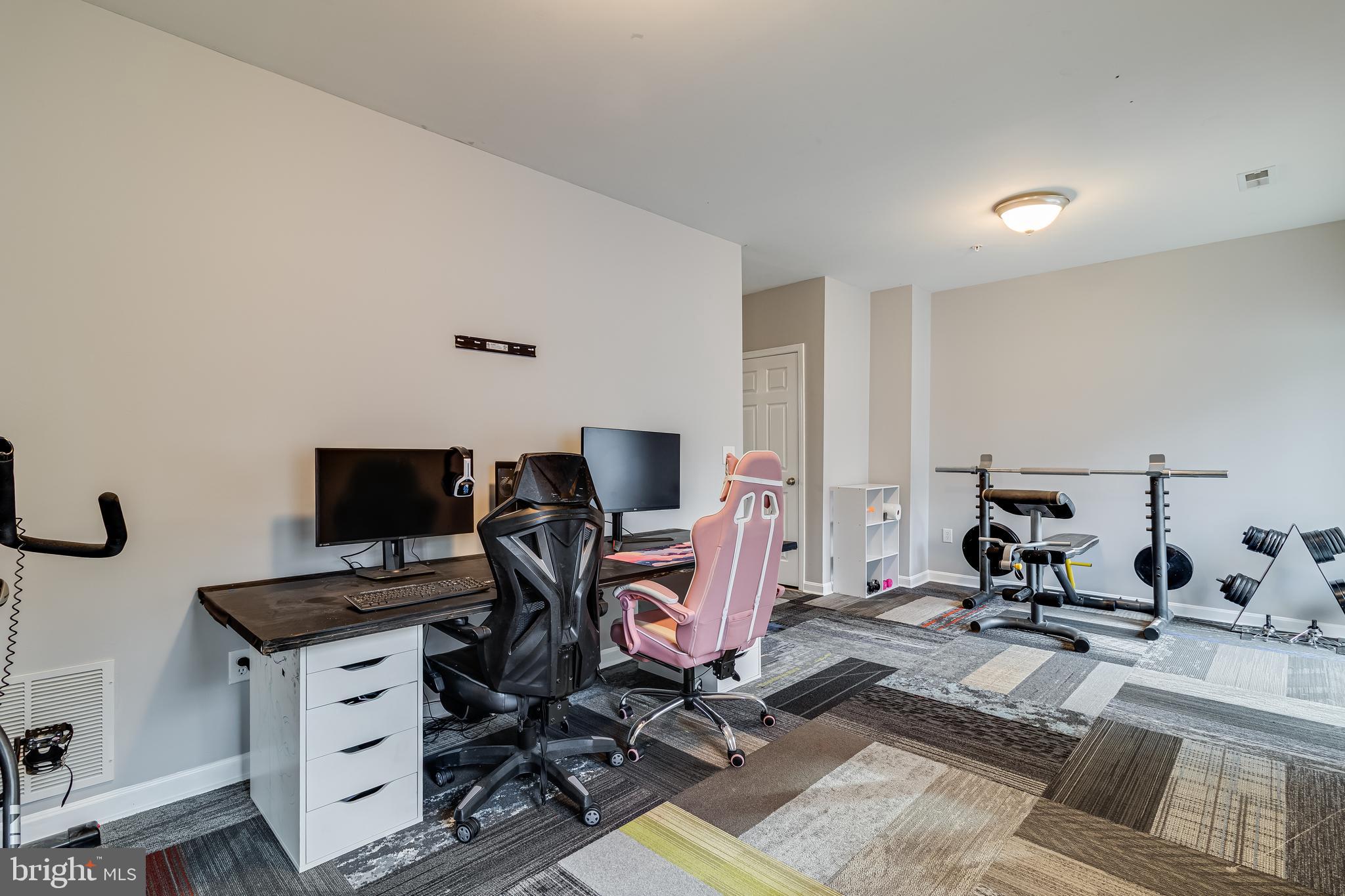 SAN FRANCISCO BY THE BAY - Residential