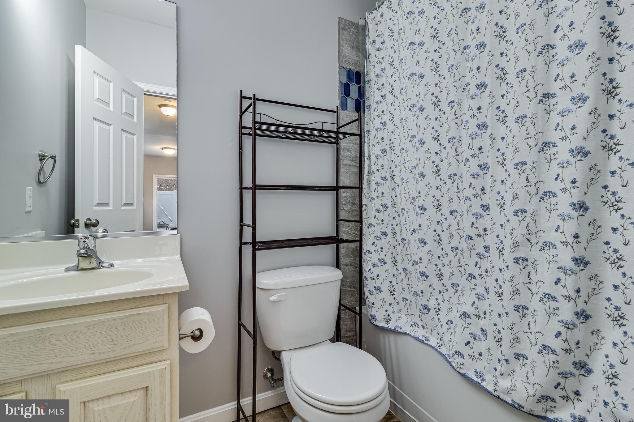 SAN FRANCISCO BY THE BAY - Residential