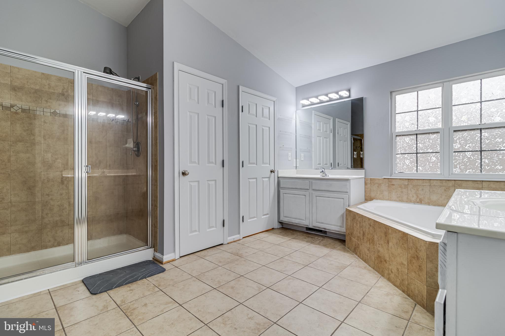 SAN FRANCISCO BY THE BAY - Residential