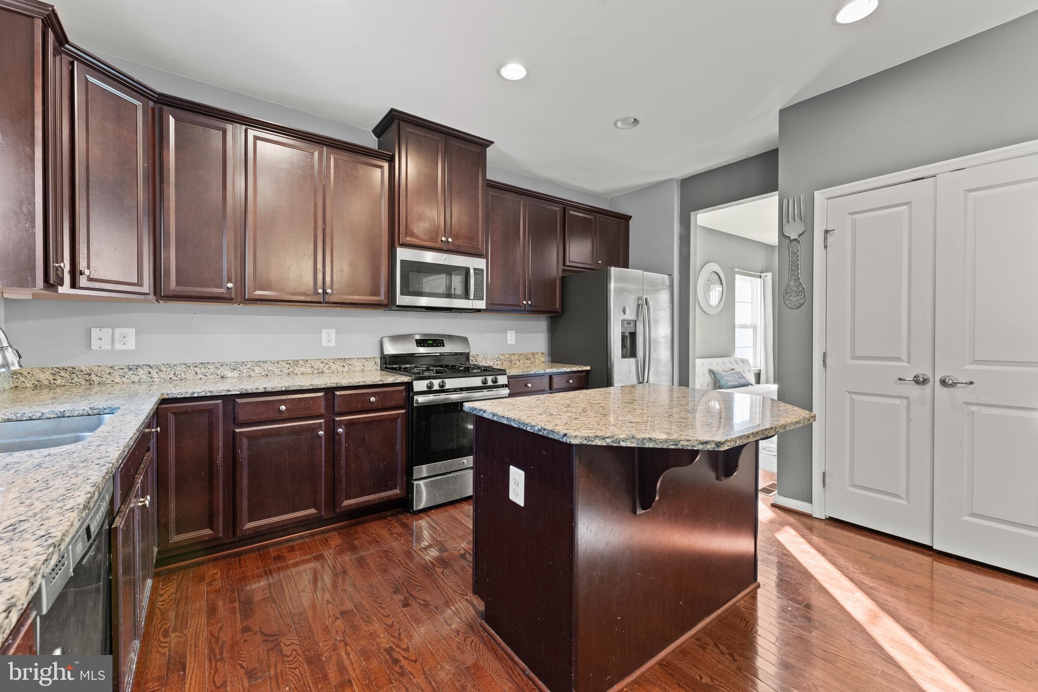 AUTUMN HILLS - Residential