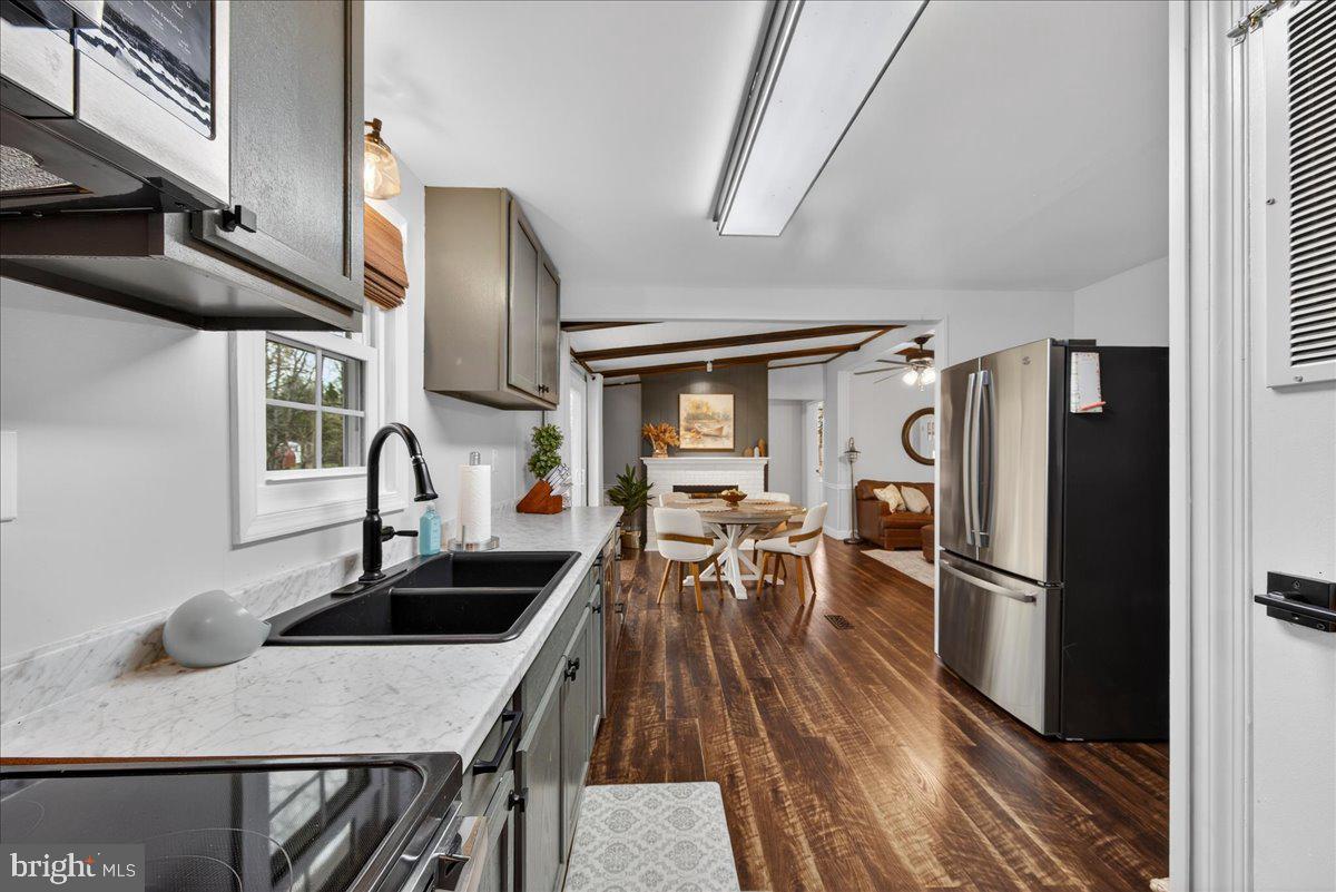 ASPEN HILLS - Residential