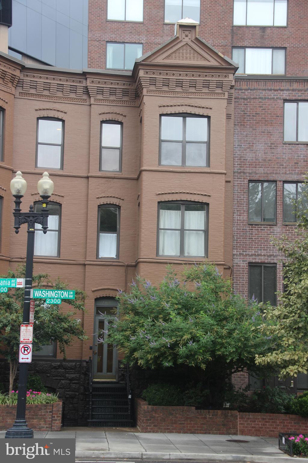 2307 PENNSYLVANIA AVENUE NW 104