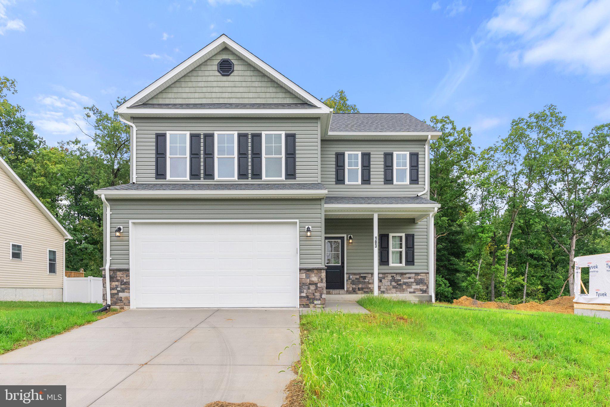 MIDDLE CREEK VISTAS - Residential