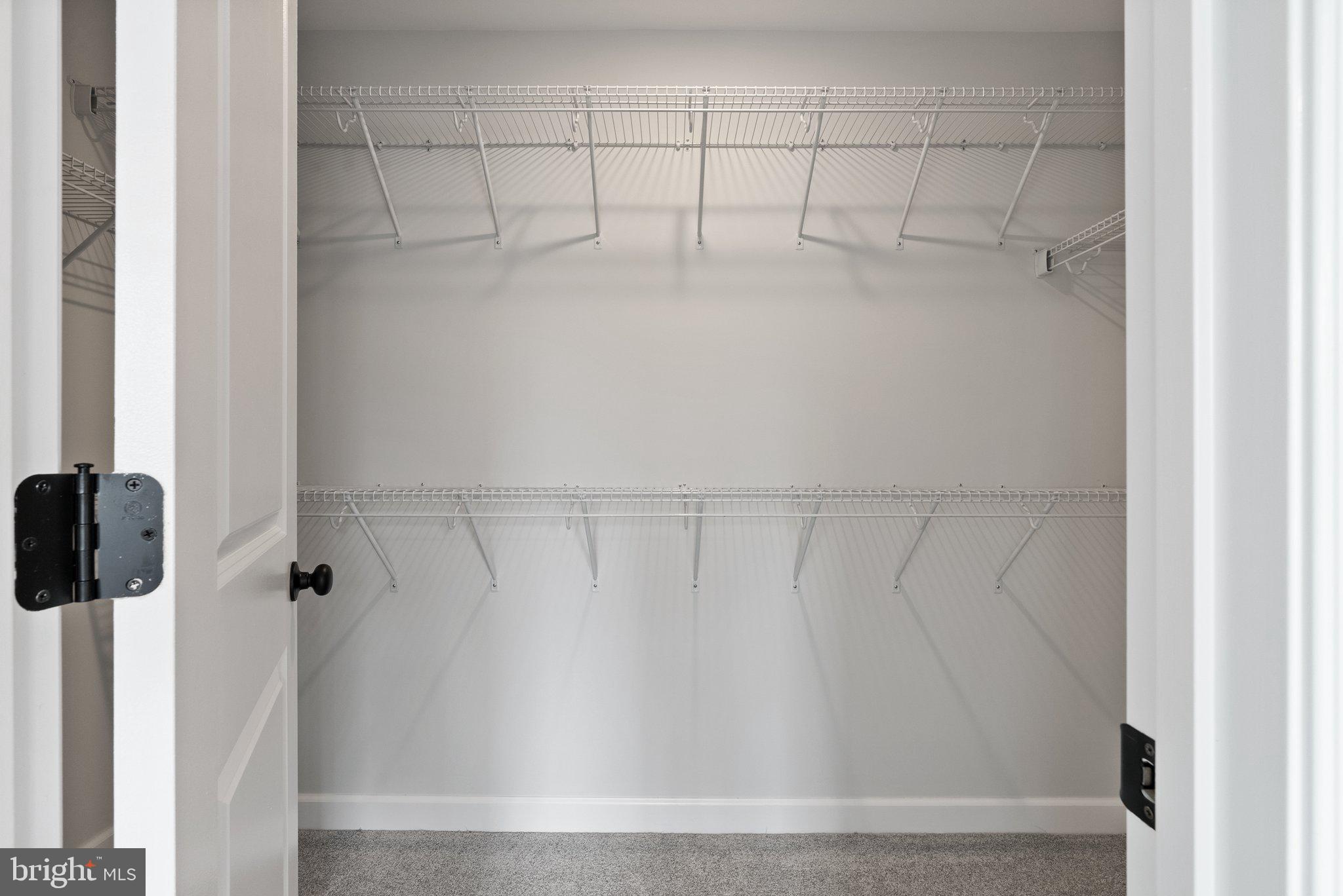 MIDDLE CREEK VISTAS - Residential