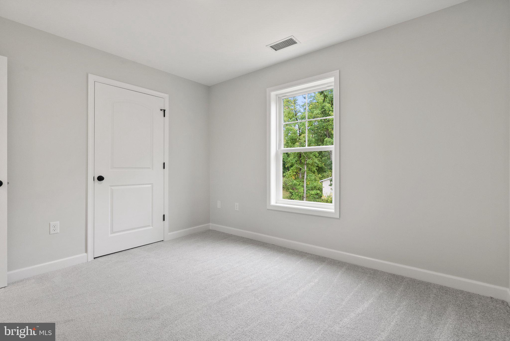 MIDDLE CREEK VISTAS - Residential