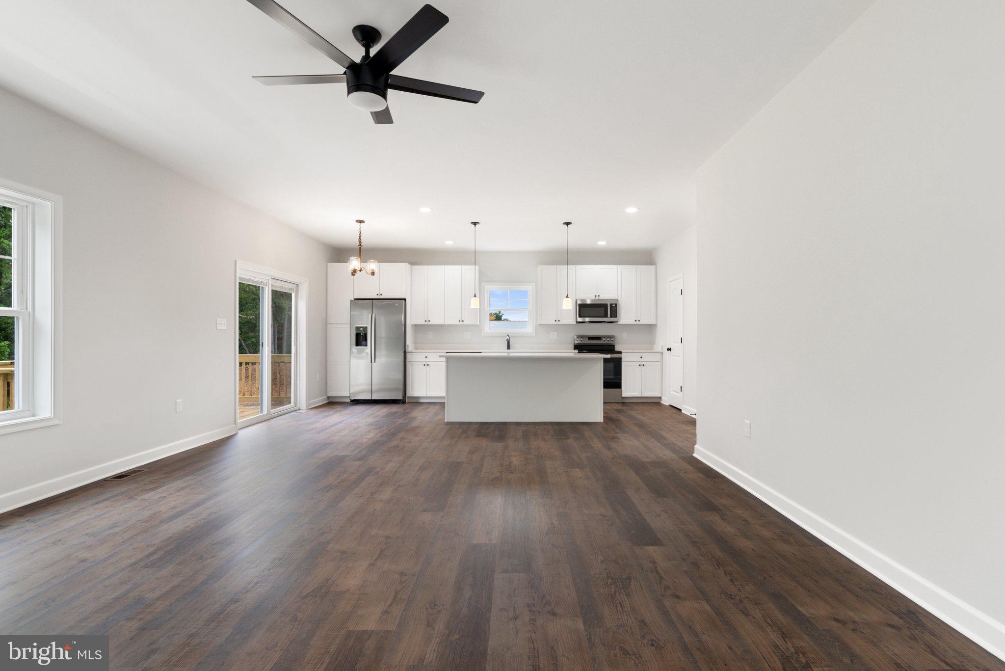 MIDDLE CREEK VISTAS - Residential