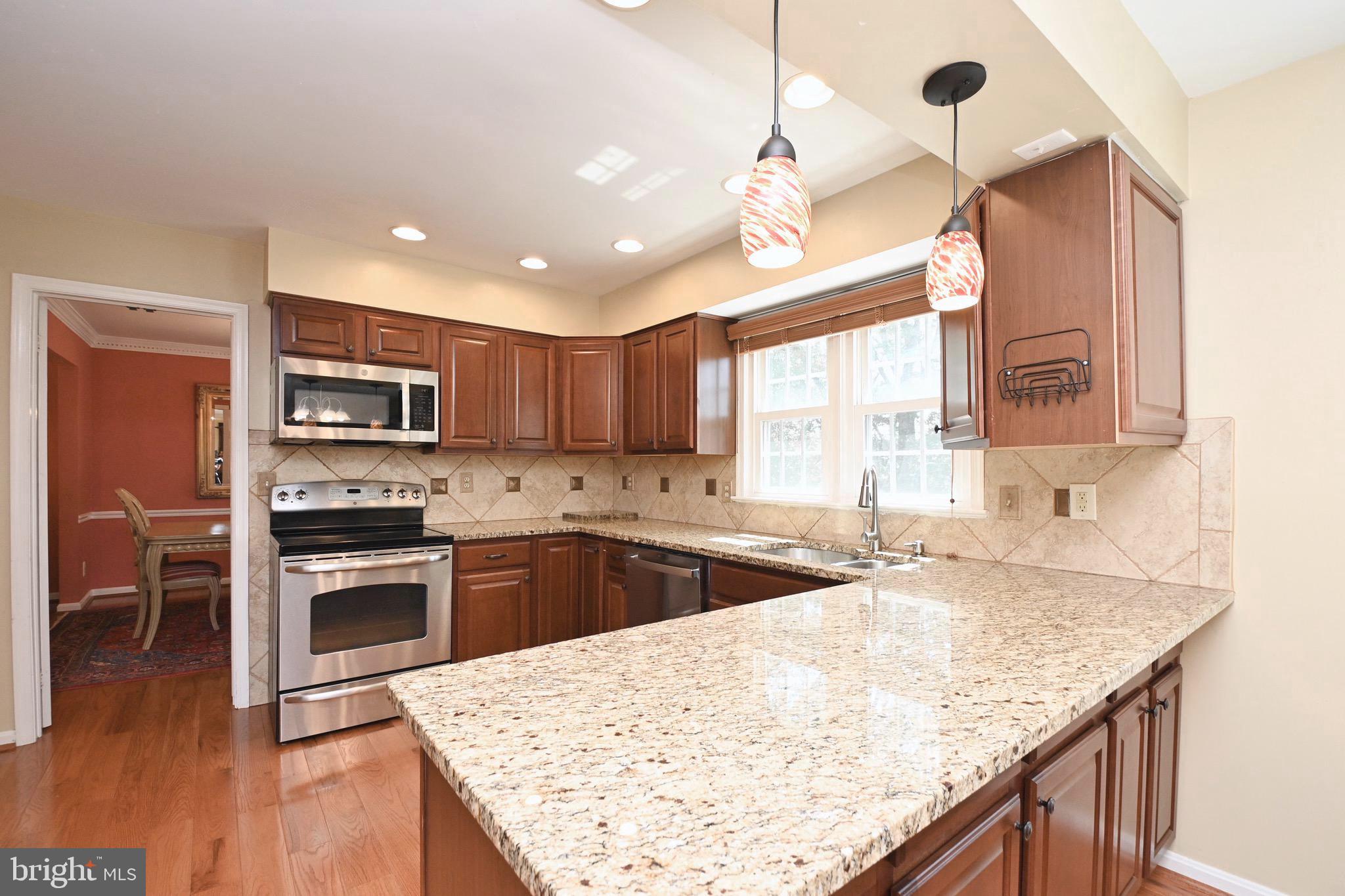 LEESBURG COUNTRY CLUB - Residential