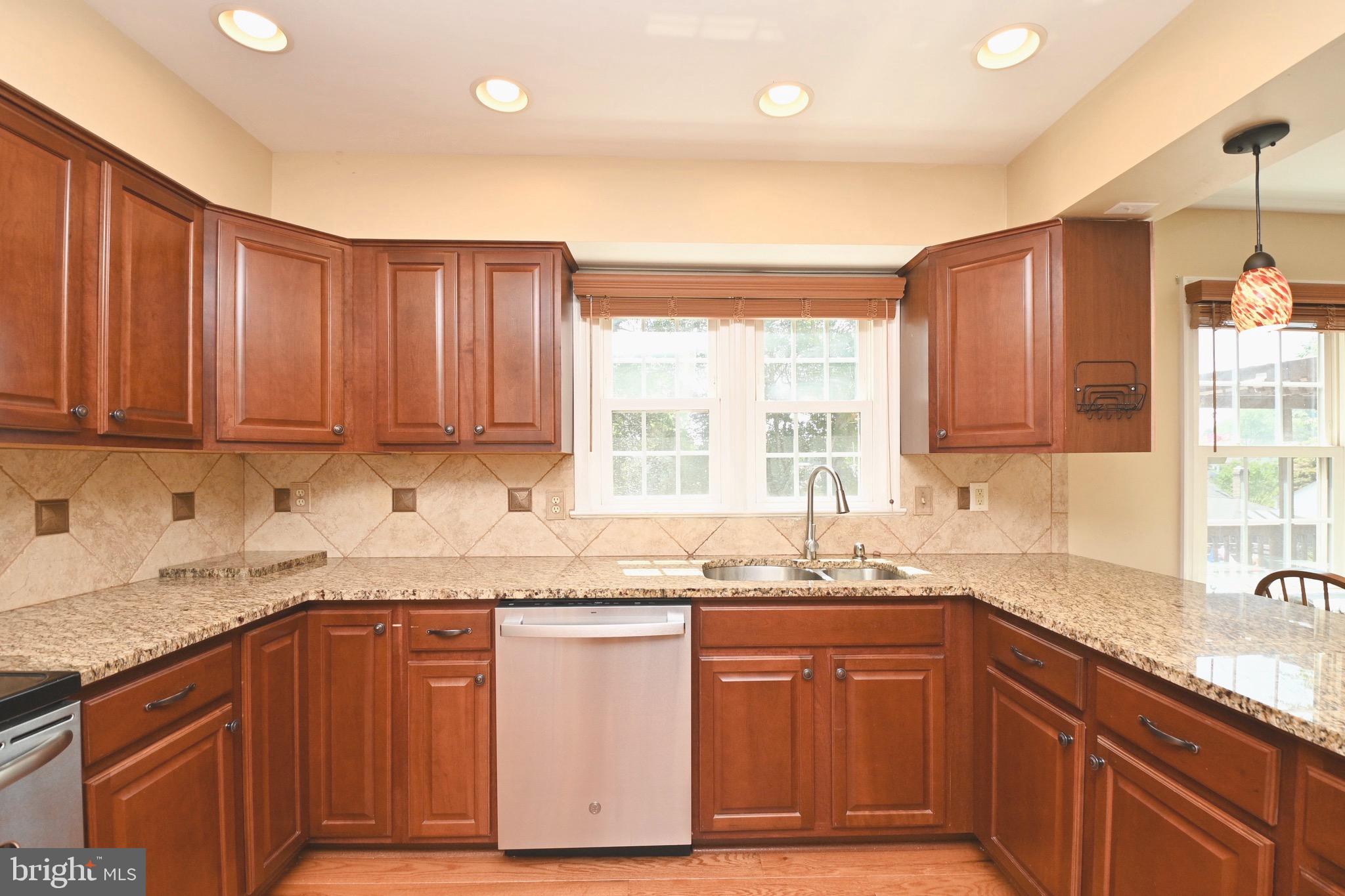 LEESBURG COUNTRY CLUB - Residential