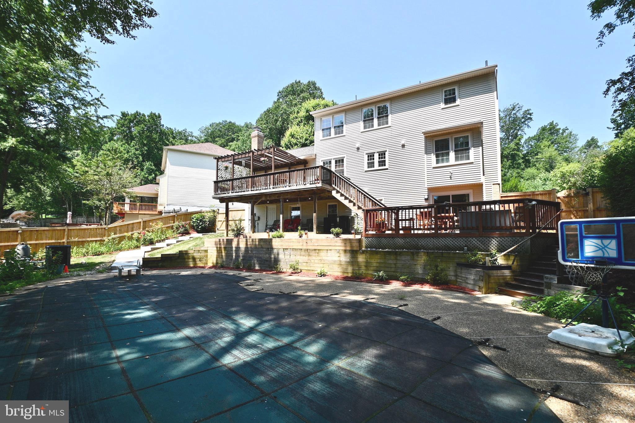 LEESBURG COUNTRY CLUB - Residential