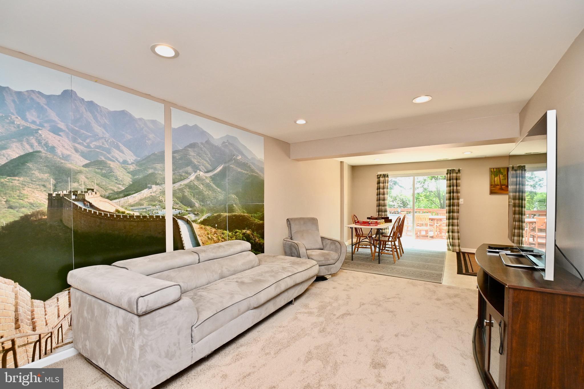 LEESBURG COUNTRY CLUB - Residential