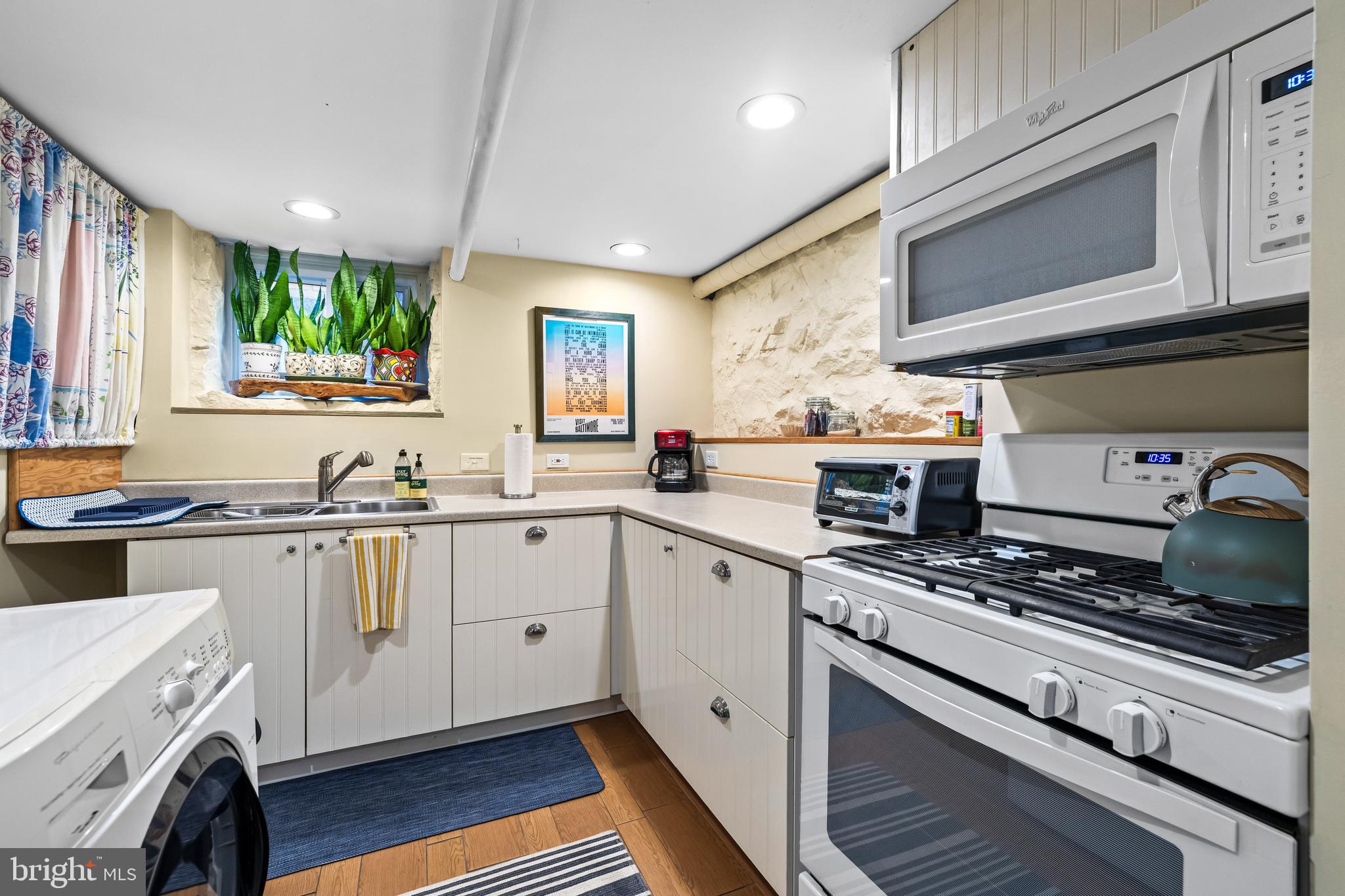 WYMAN PARK HAMPDEN - Residential