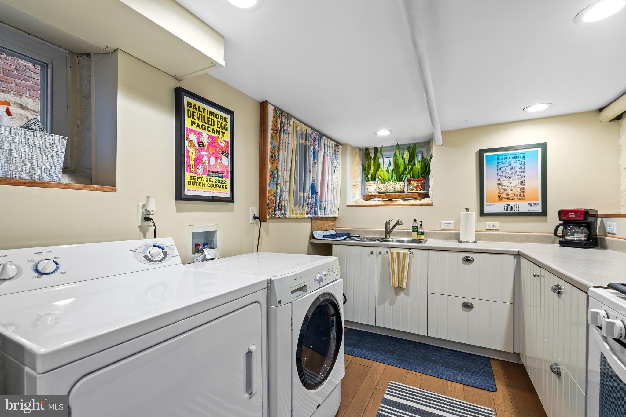 WYMAN PARK HAMPDEN - Residential