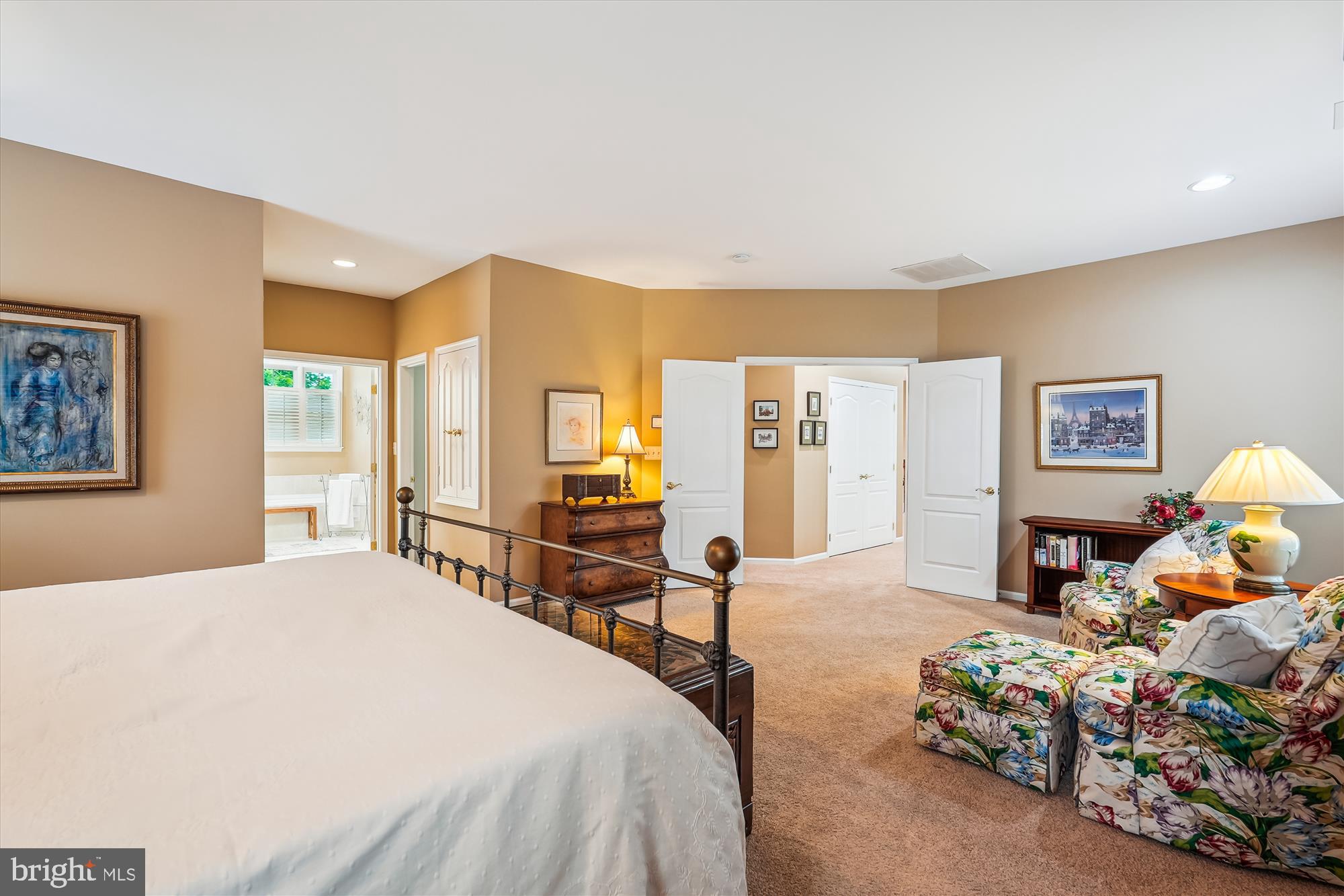 LAKES AT RED ROCK - Residential