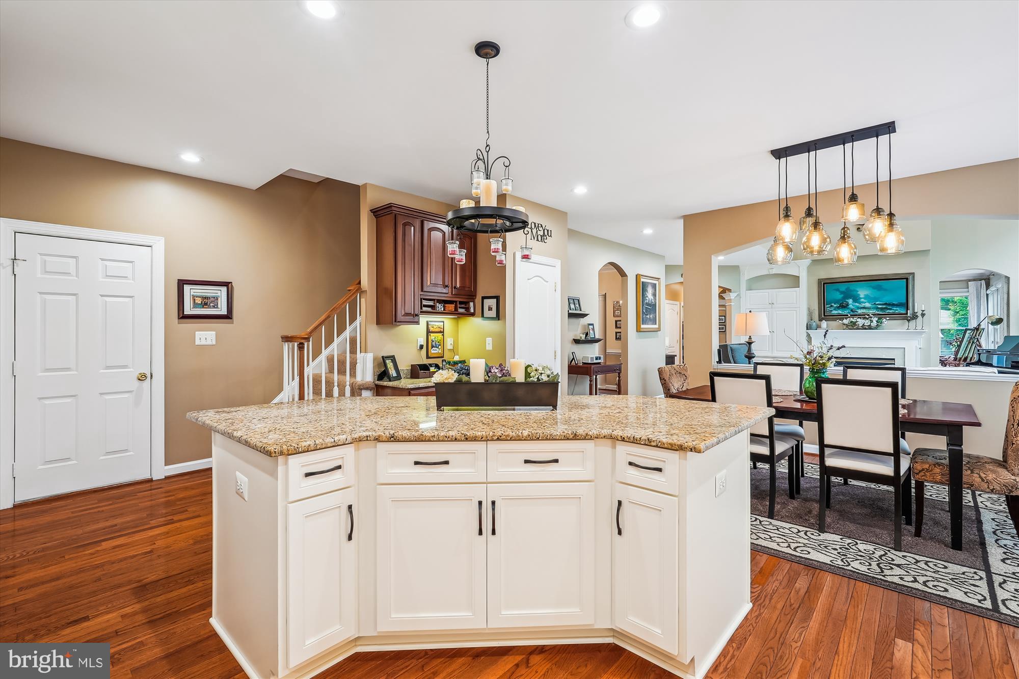 LAKES AT RED ROCK - Residential