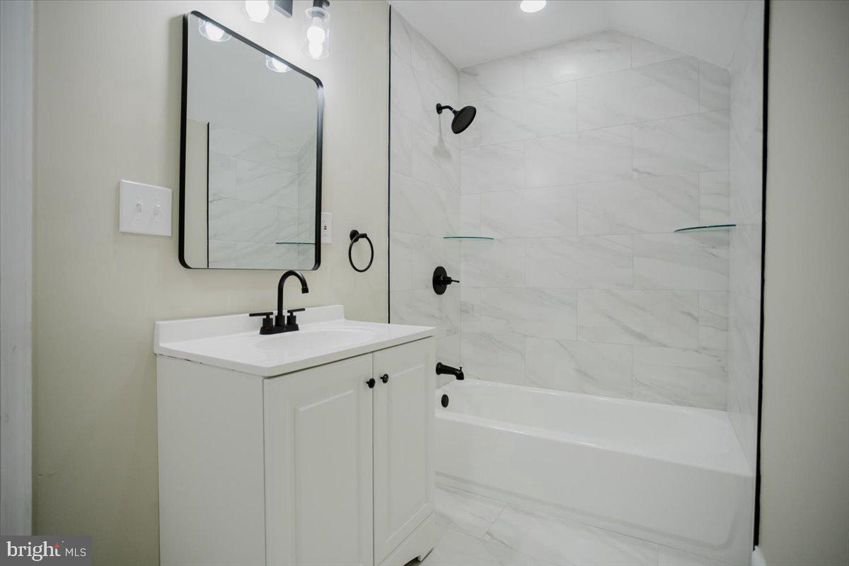 KENTLAND - Residential