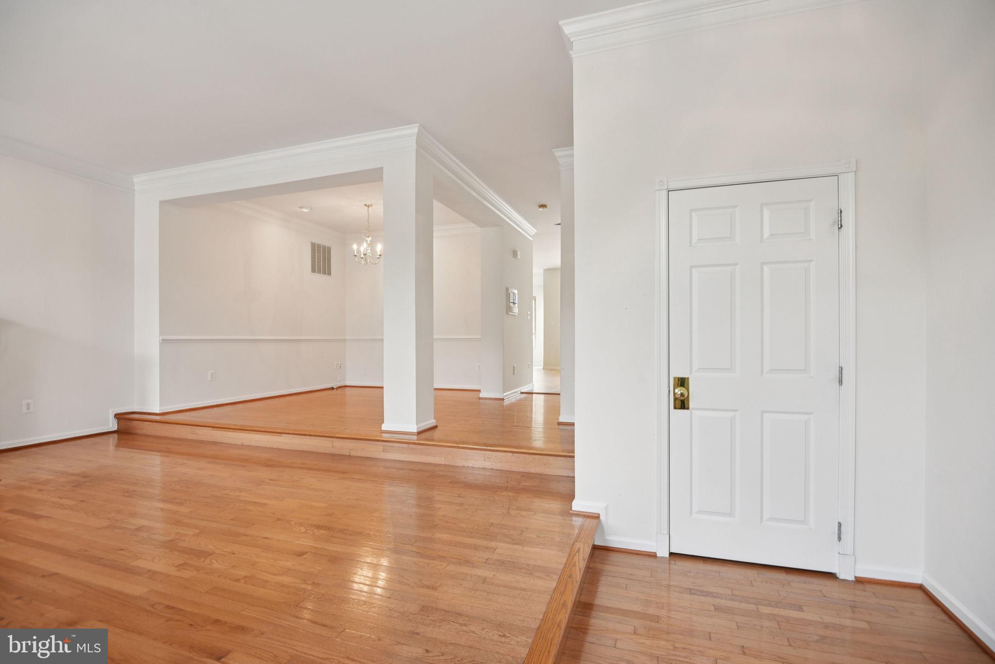 206 ELDER TERRACE