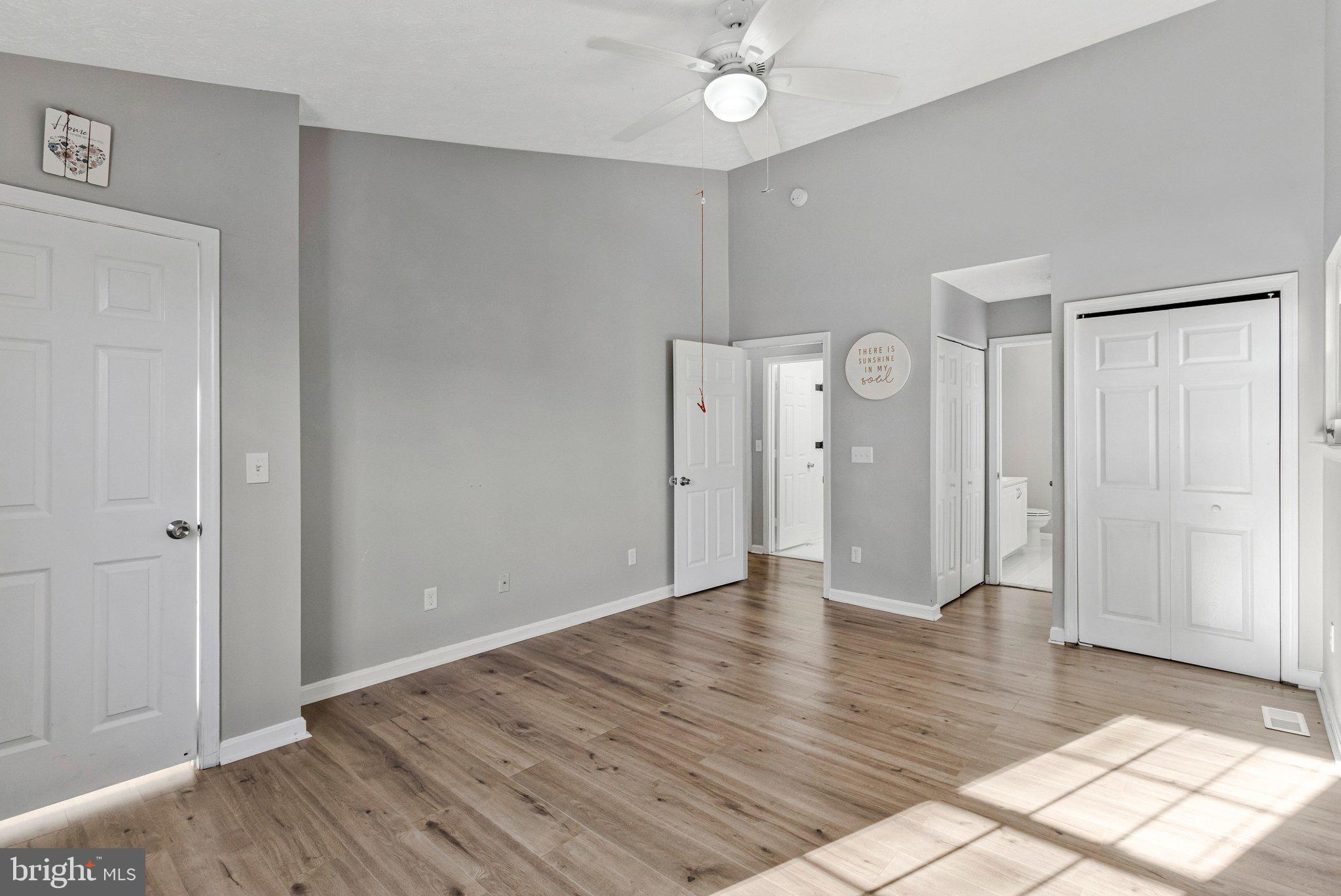 WILLOW RUN - Residential