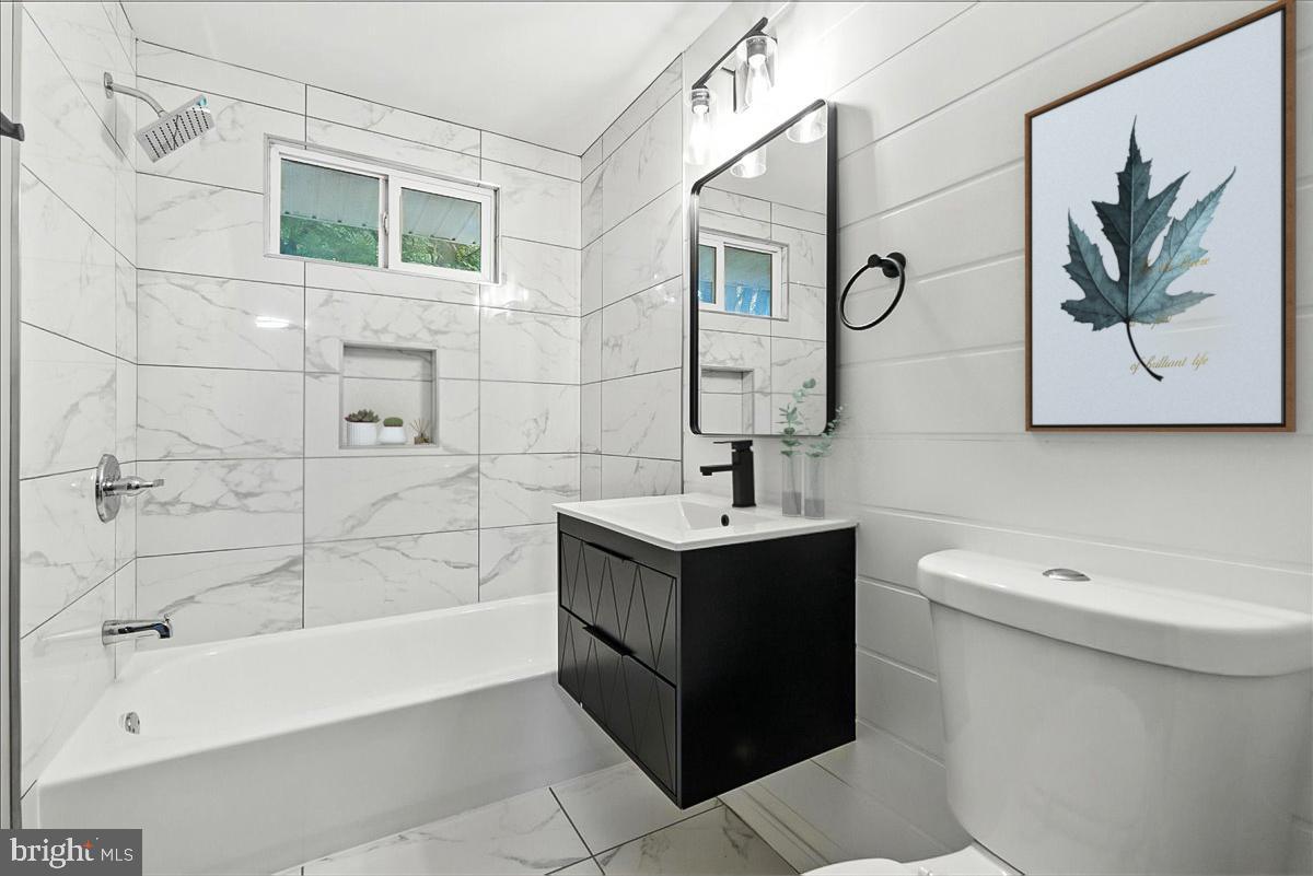 KENT VILLAGE - Residential