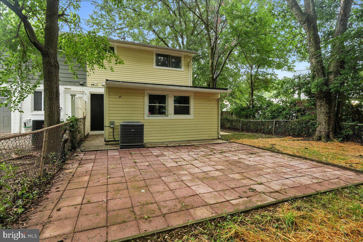 KENT VILLAGE - Residential