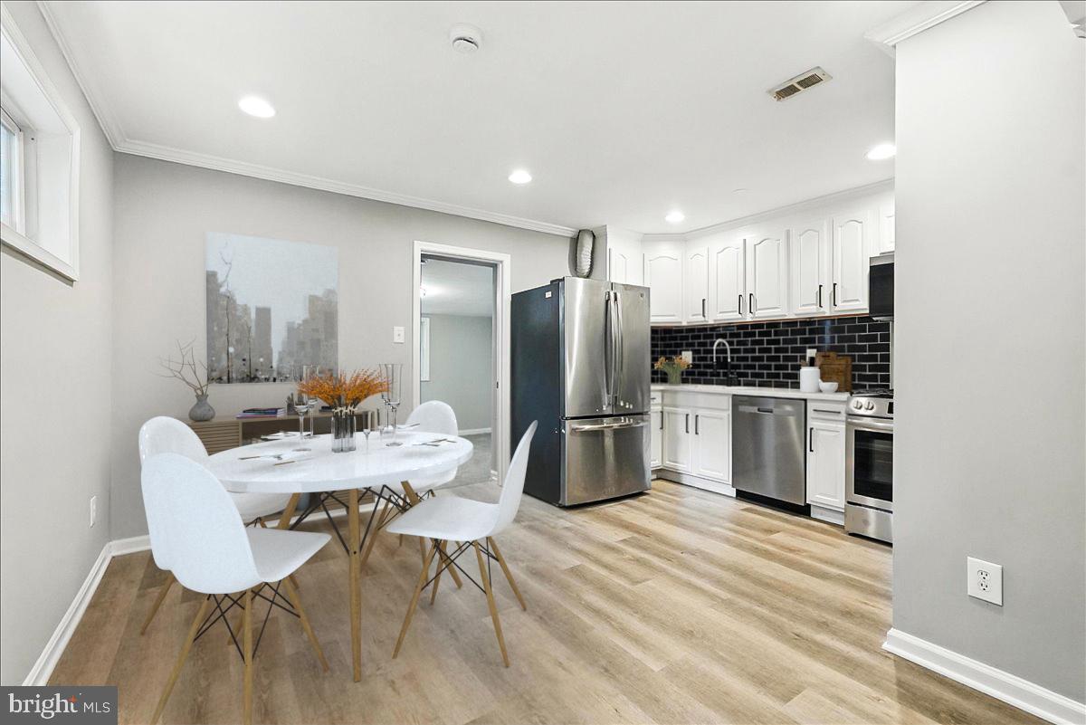 KENT VILLAGE - Residential