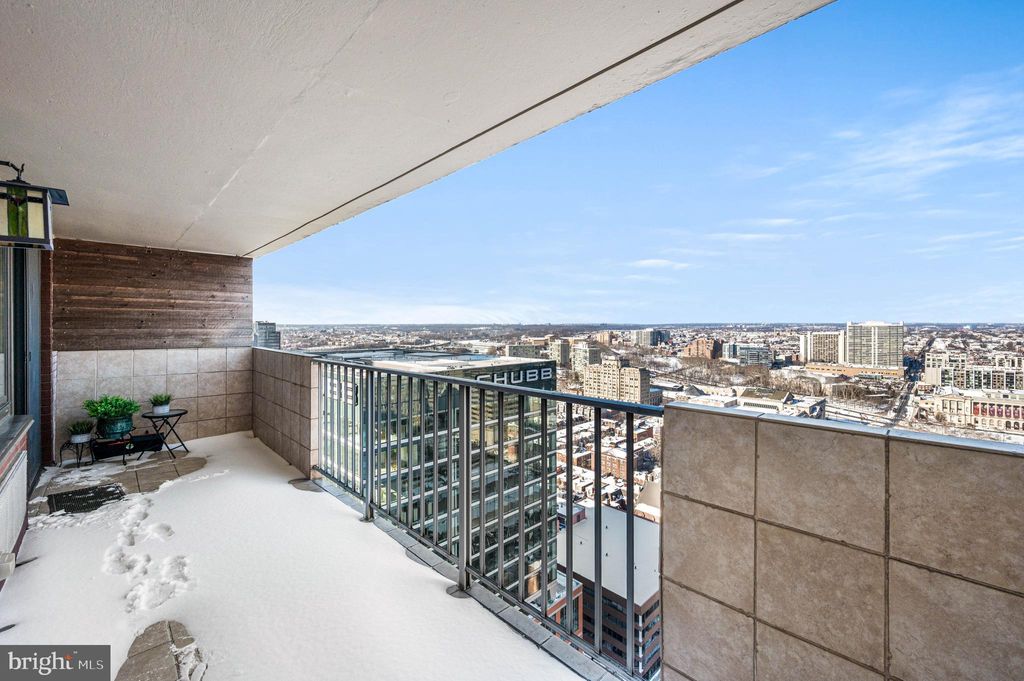 Photo of 1901 John F Kennedy Boulevard #2922, PHILADELPHIA, PA 19103 (MLS # PAPH2579554)