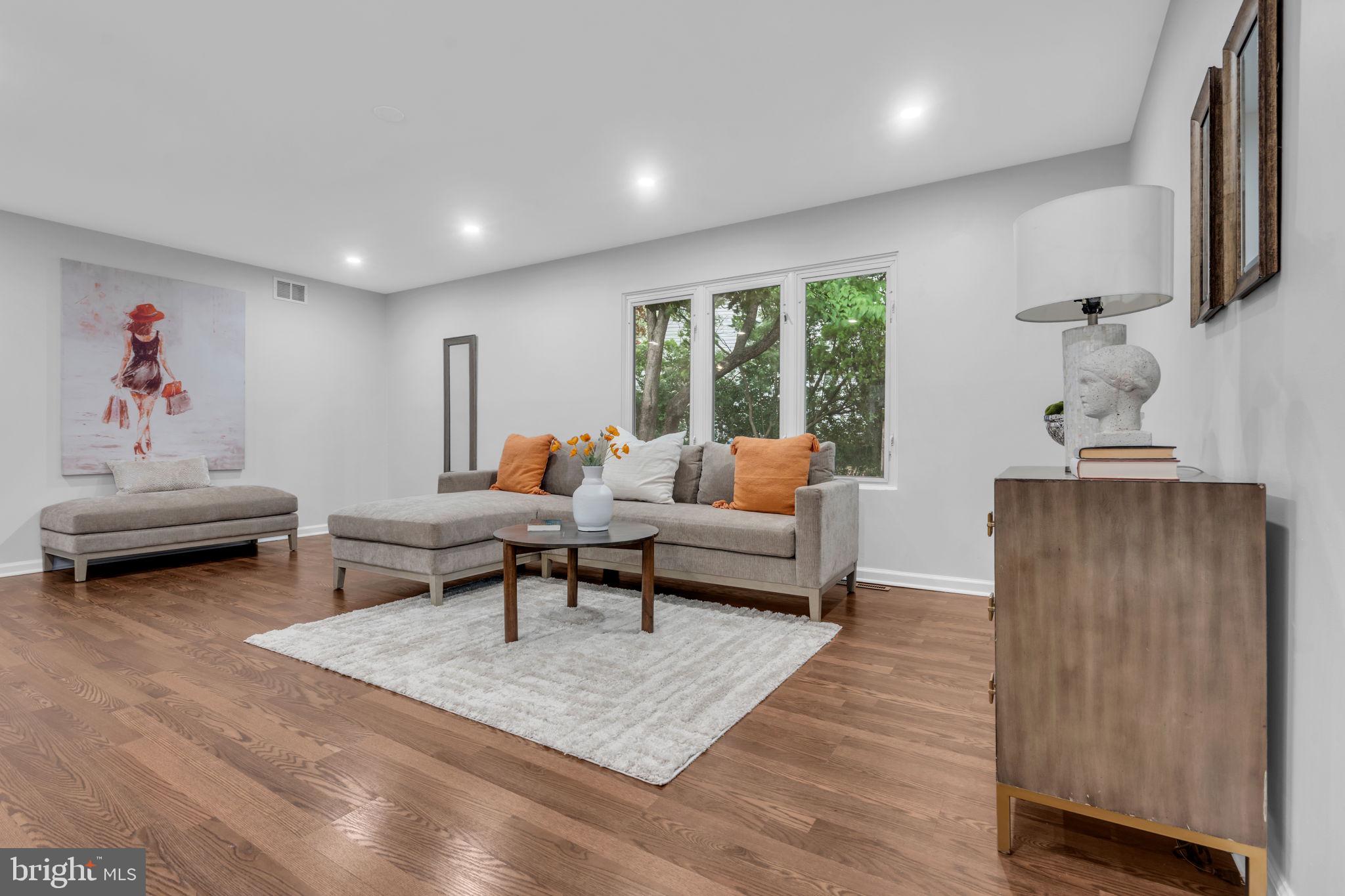 460 SECOND STREET
