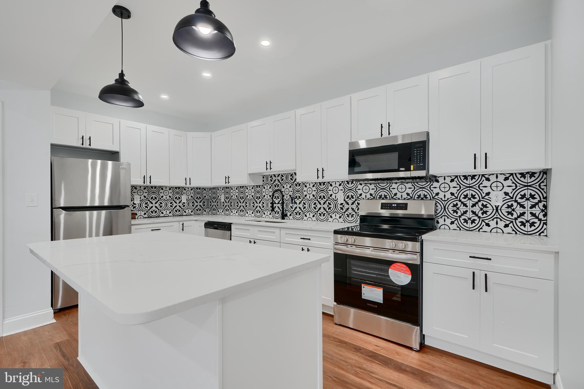 HAMPDEN HISTORIC DISTRICT - Residential Lease