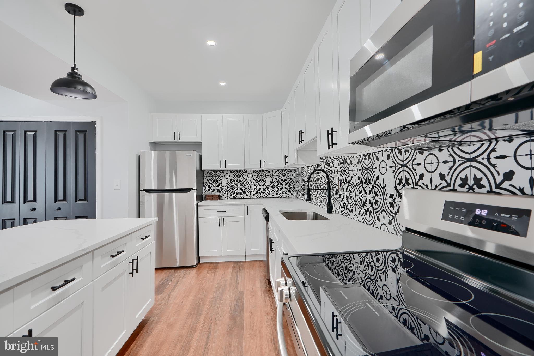 HAMPDEN HISTORIC DISTRICT - Residential Lease