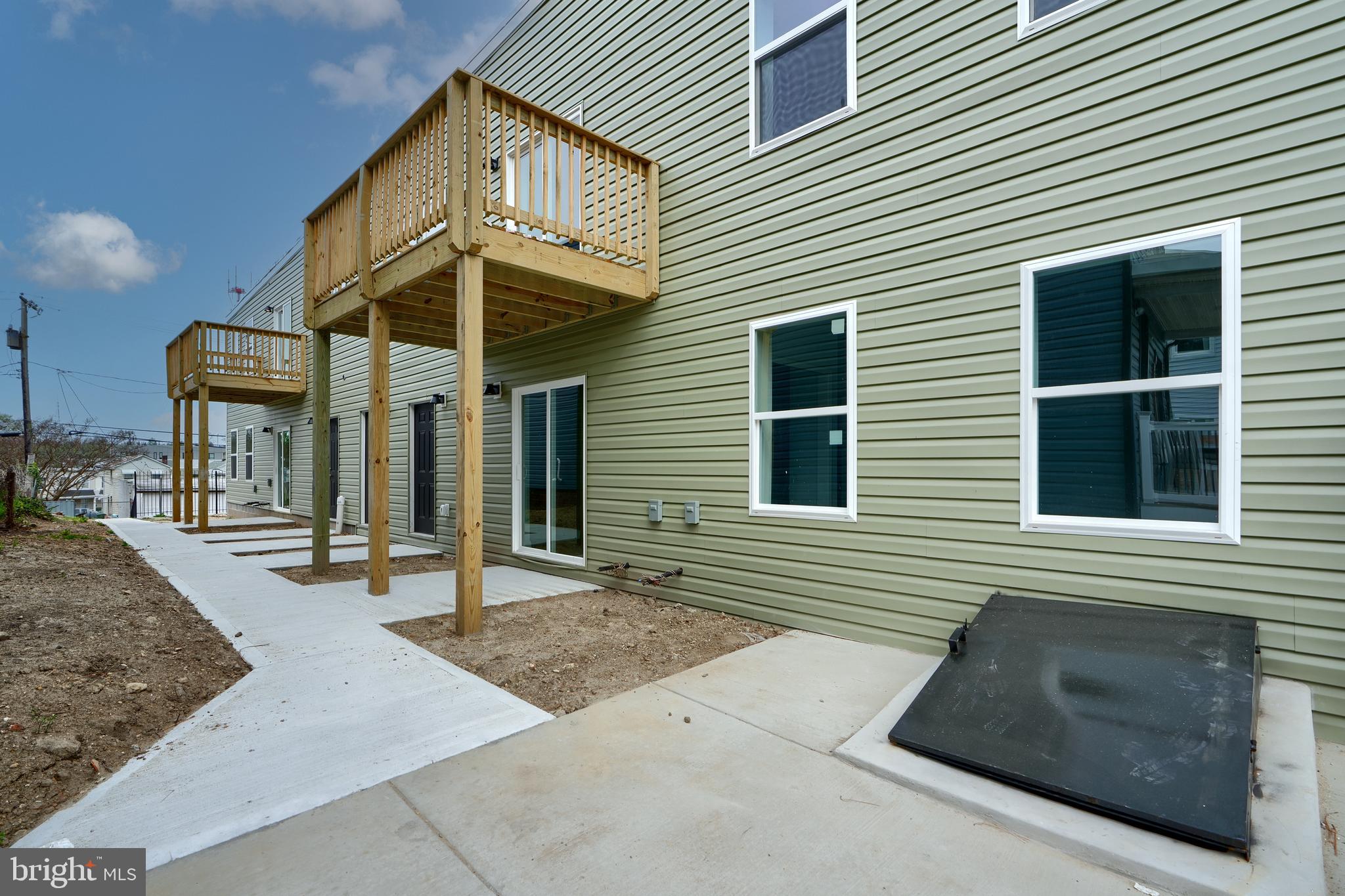 HAMPDEN HISTORIC DISTRICT - Residential Lease