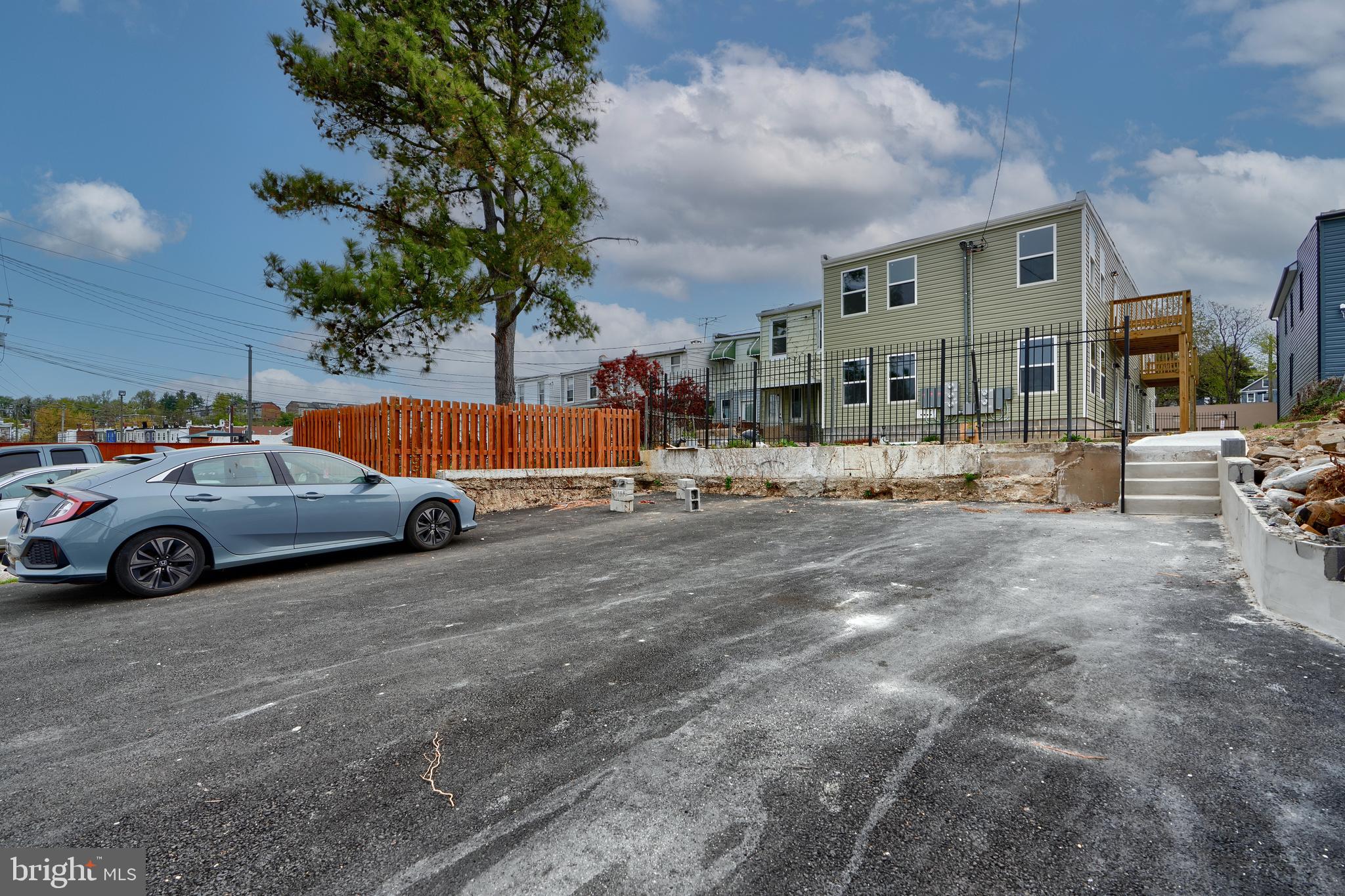 HAMPDEN HISTORIC DISTRICT - Residential Lease