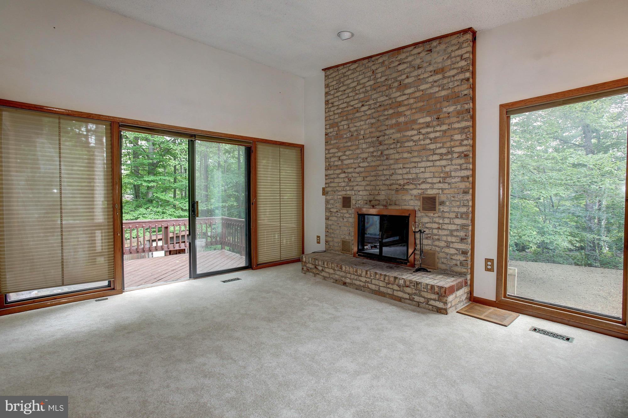 HUNTERS GROVE ESTATES - Residential