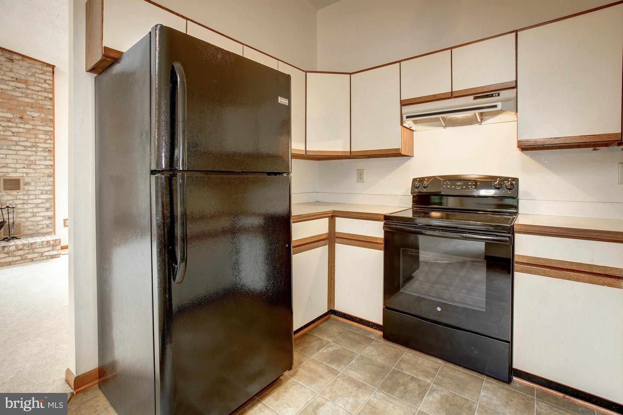 HUNTERS GROVE ESTATES - Residential