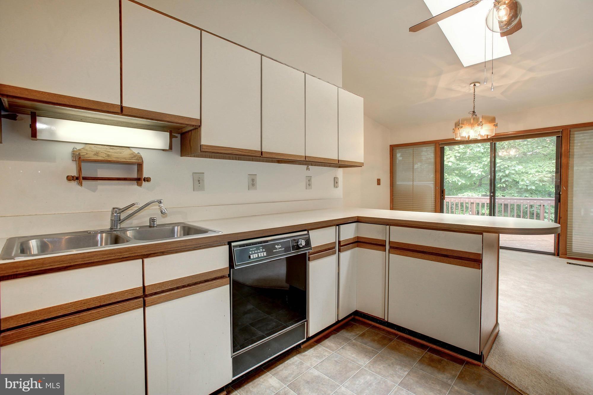 HUNTERS GROVE ESTATES - Residential