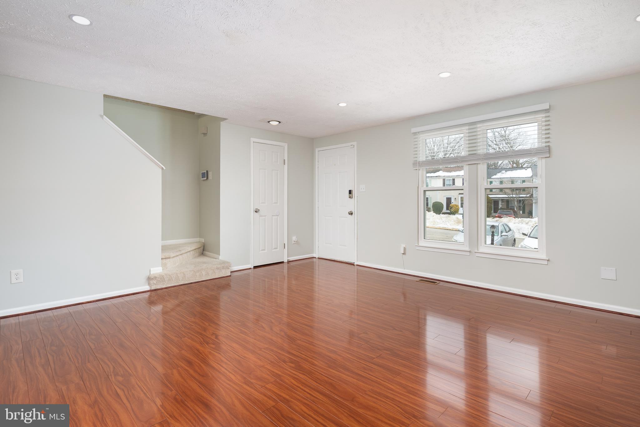 POHICK VILLAGE - Residential