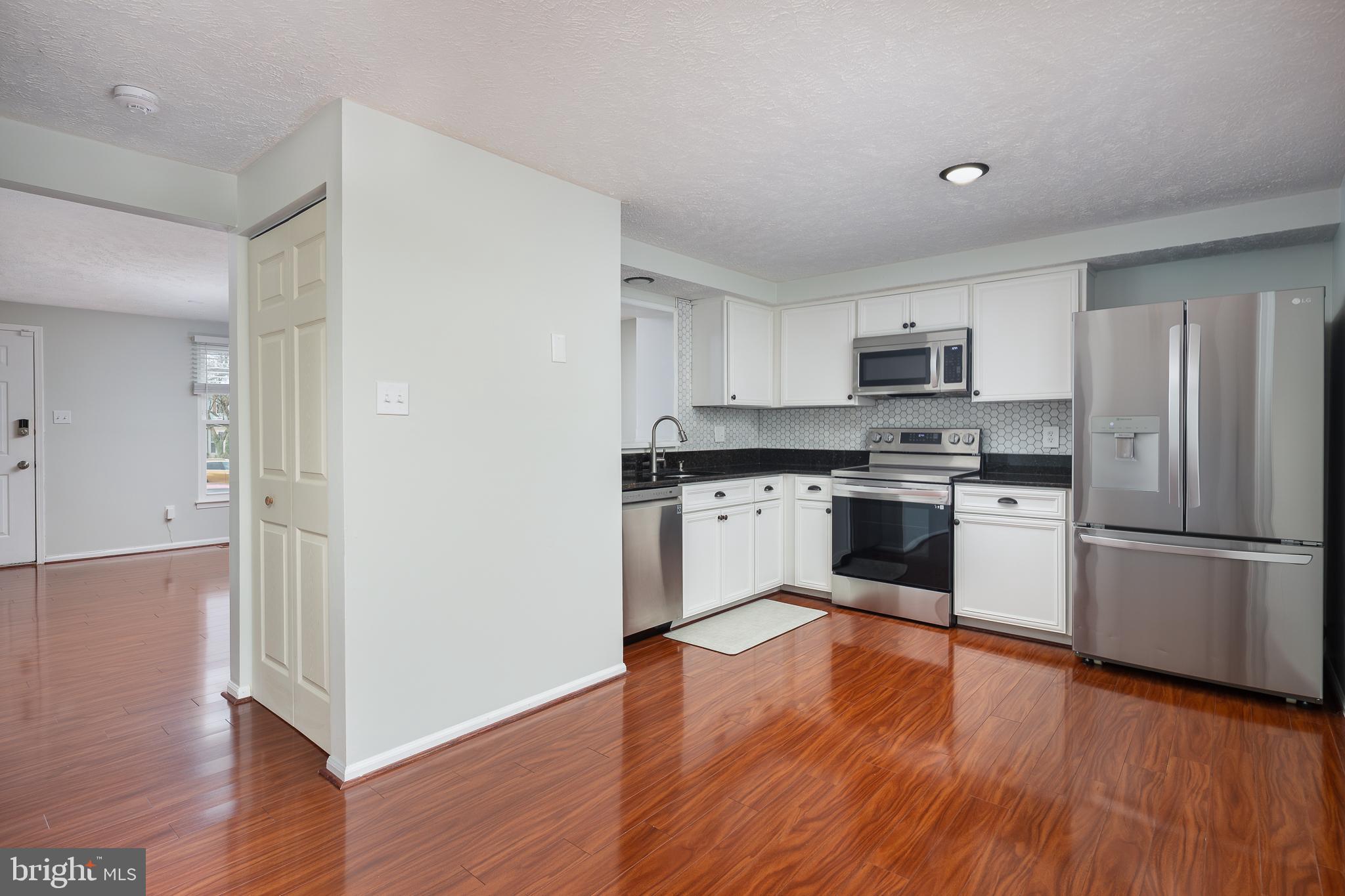 POHICK VILLAGE - Residential