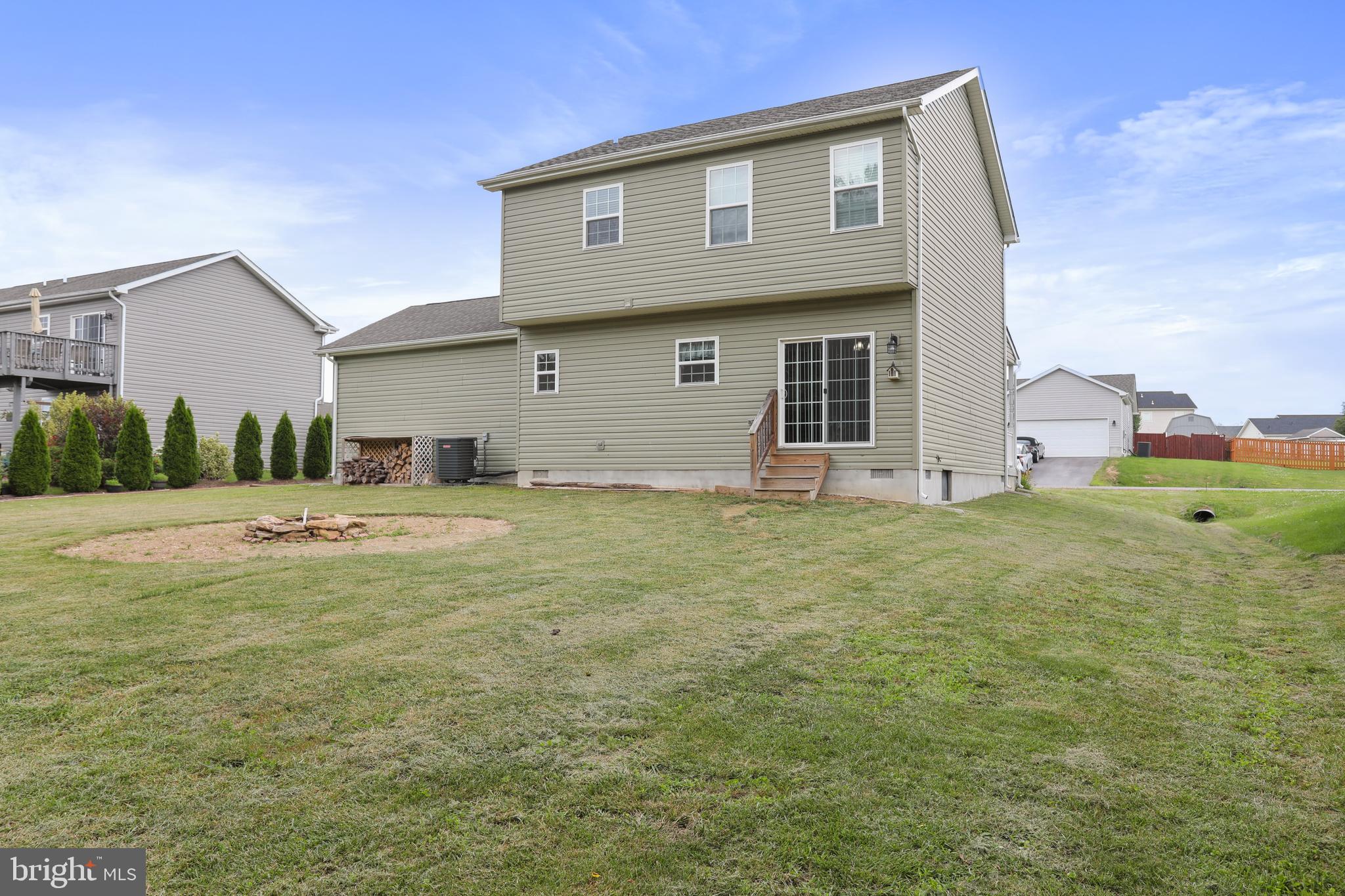 SPRING HILL - Residential