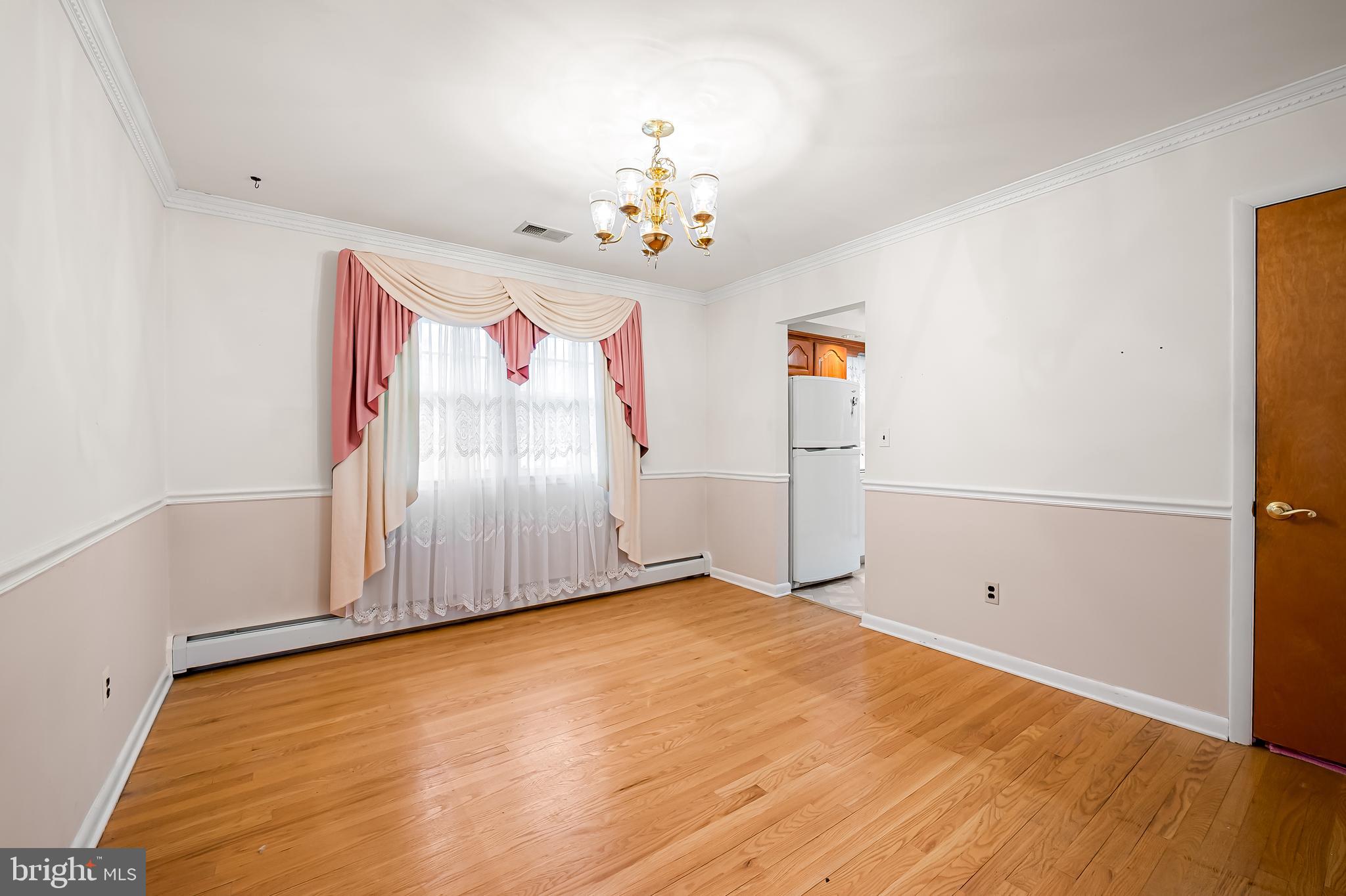 LAUREL BROOK - Residential