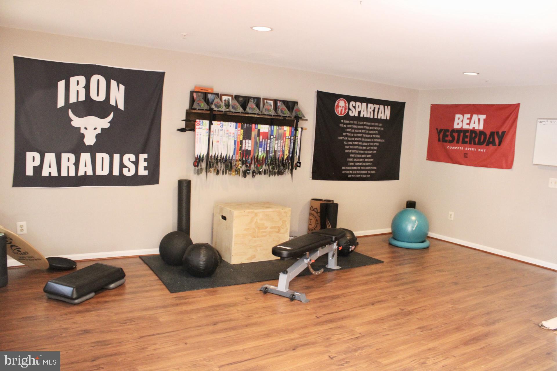 MAPLE WOODS - Residential