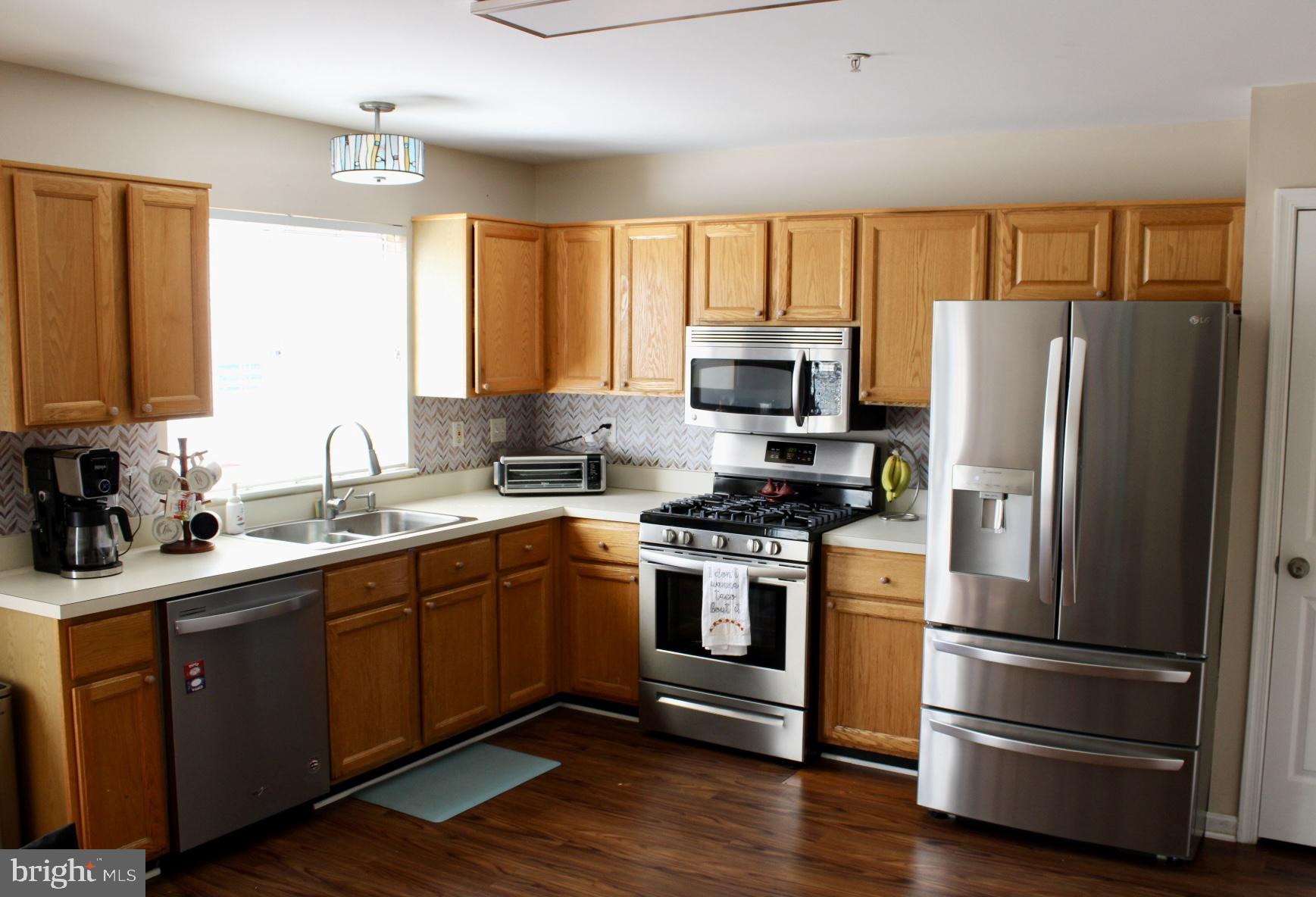 MAPLE WOODS - Residential