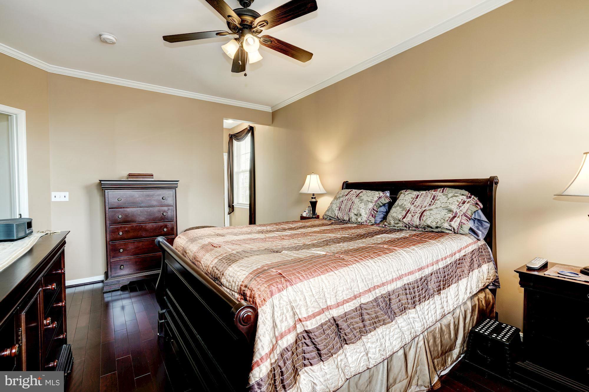 LINDEN ROW CONDOMINIUM - Residential