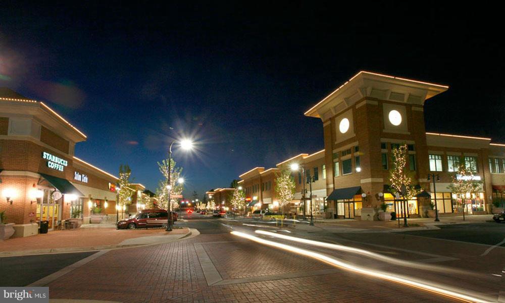 LINDEN ROW CONDOMINIUM - Residential