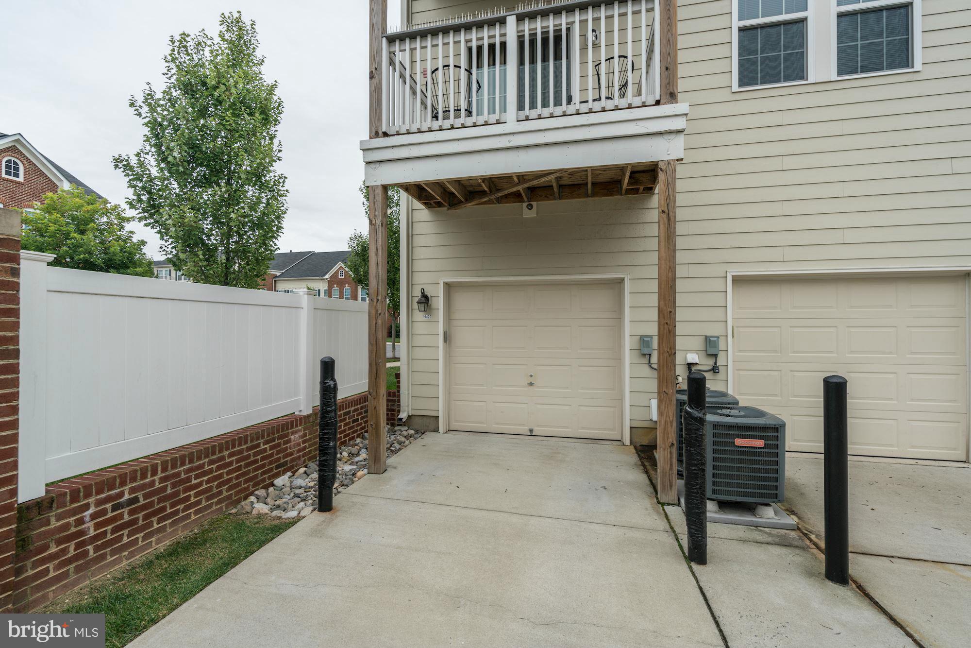 LINDEN ROW CONDOMINIUM - Residential