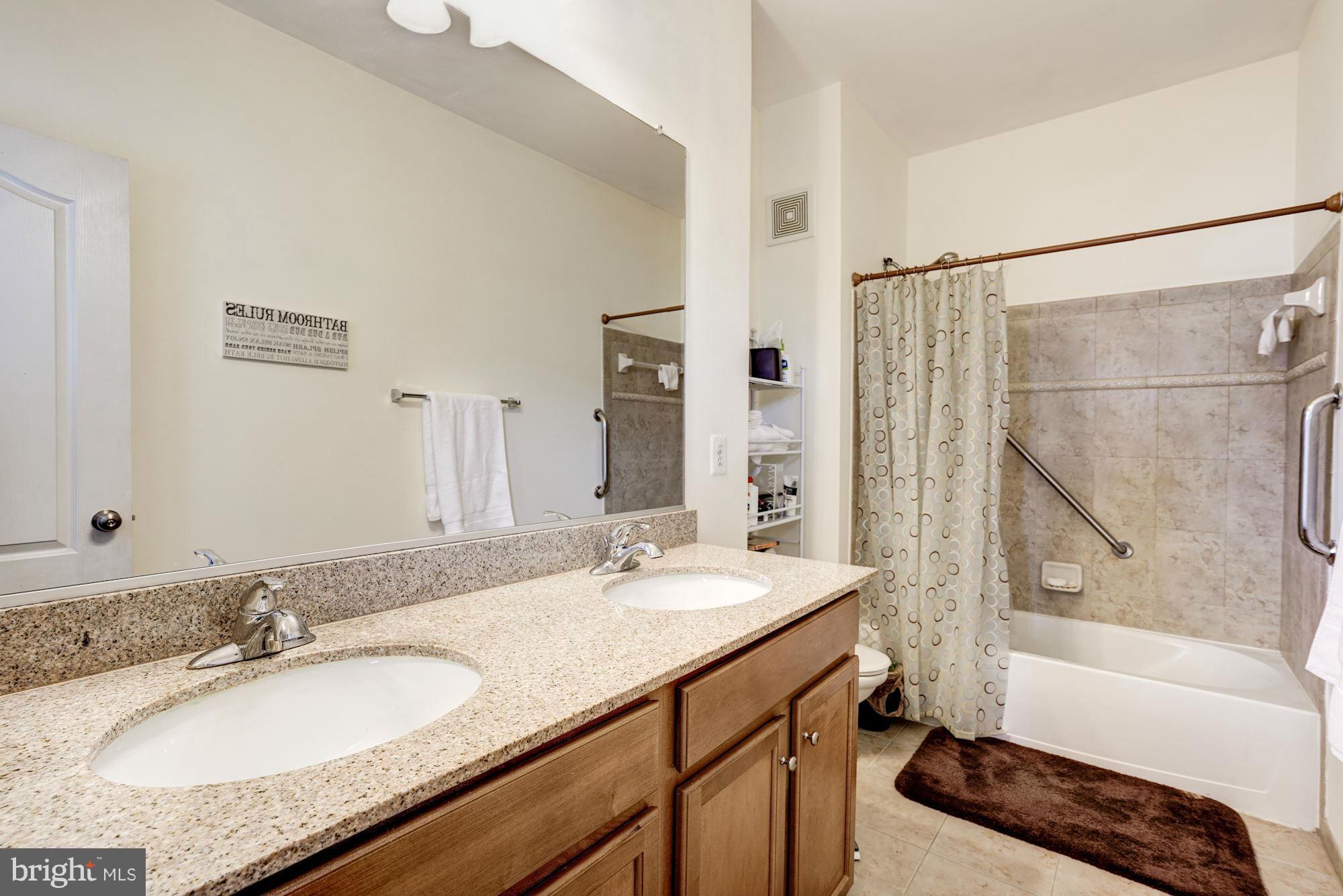 LINDEN ROW CONDOMINIUM - Residential