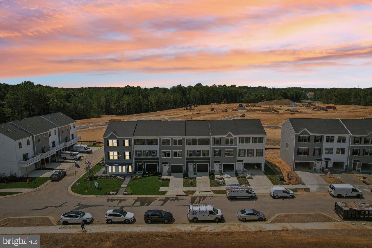 PINEGROVE - Residential